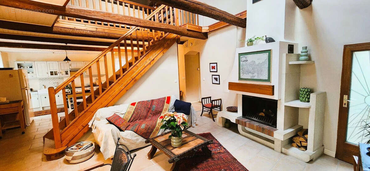 Appartement à VILLEMAGNE-L'ARGENTIERE
