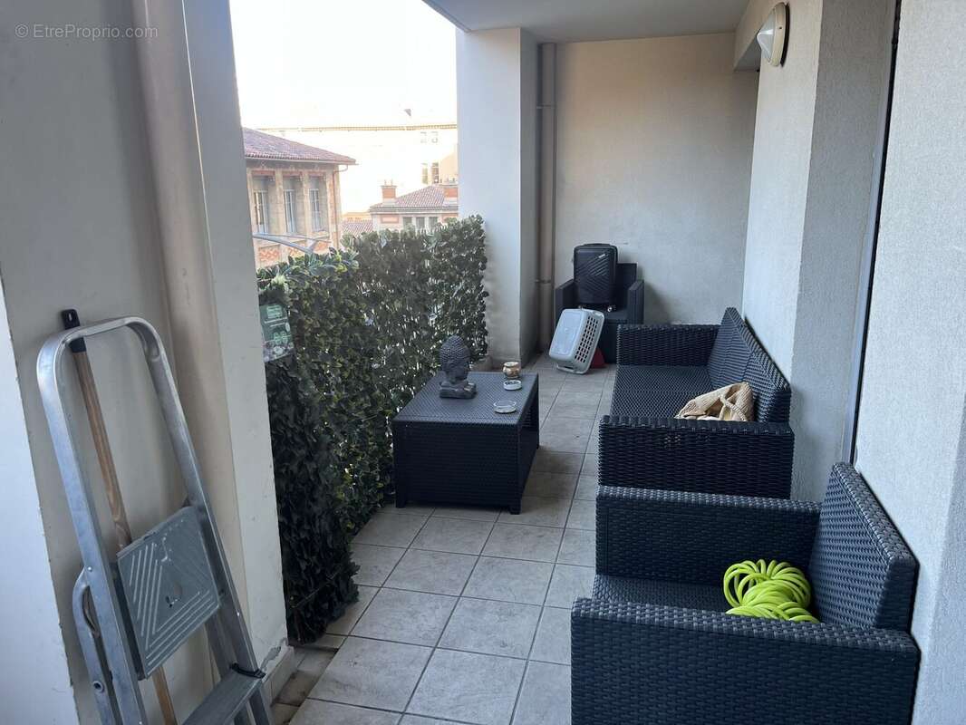 Appartement à MARSEILLE-3E