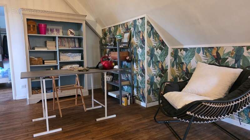 Maison 185 m² à Saint-Illide  - photo 11