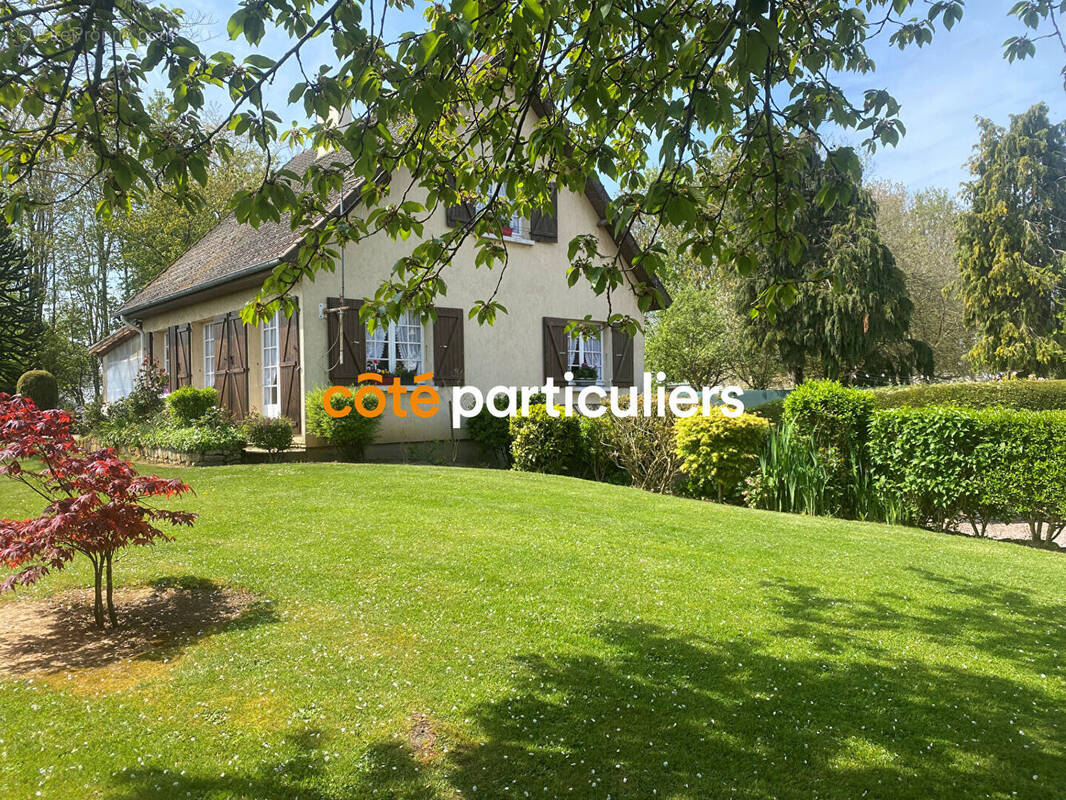 Maison à BRETTEVILLE-L&#039;ORGUEILLEUSE