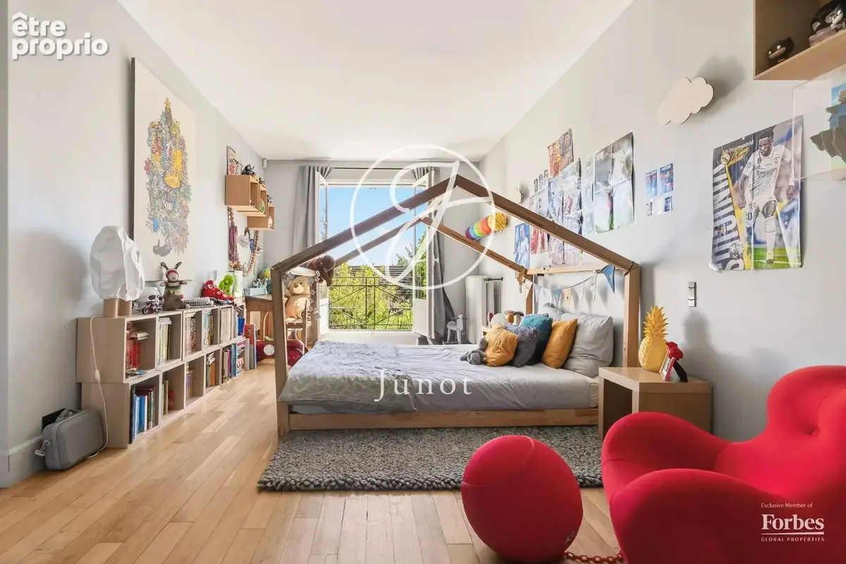 Ville-d'Avray - PARC DE SAINT-CLOUD - Propriété de 260 m² - Terrain de 820 m² - photo 15