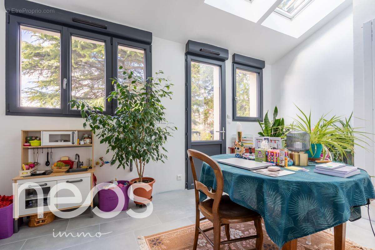 Maison à CHOISY-LE-ROI