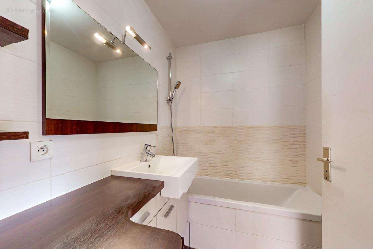 Appartement à LYON-9E