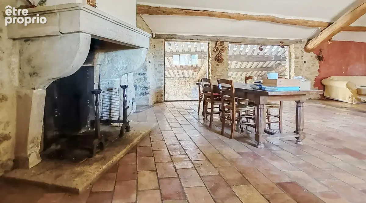 Ancien relais de poste avec domaine agricole à Forcalquier (04300) - photo 6