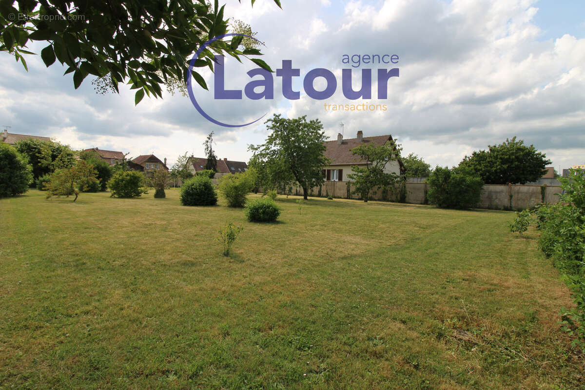 Terrain à DREUX