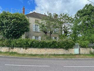 Maison à LIGNY-EN-BRIONNAIS