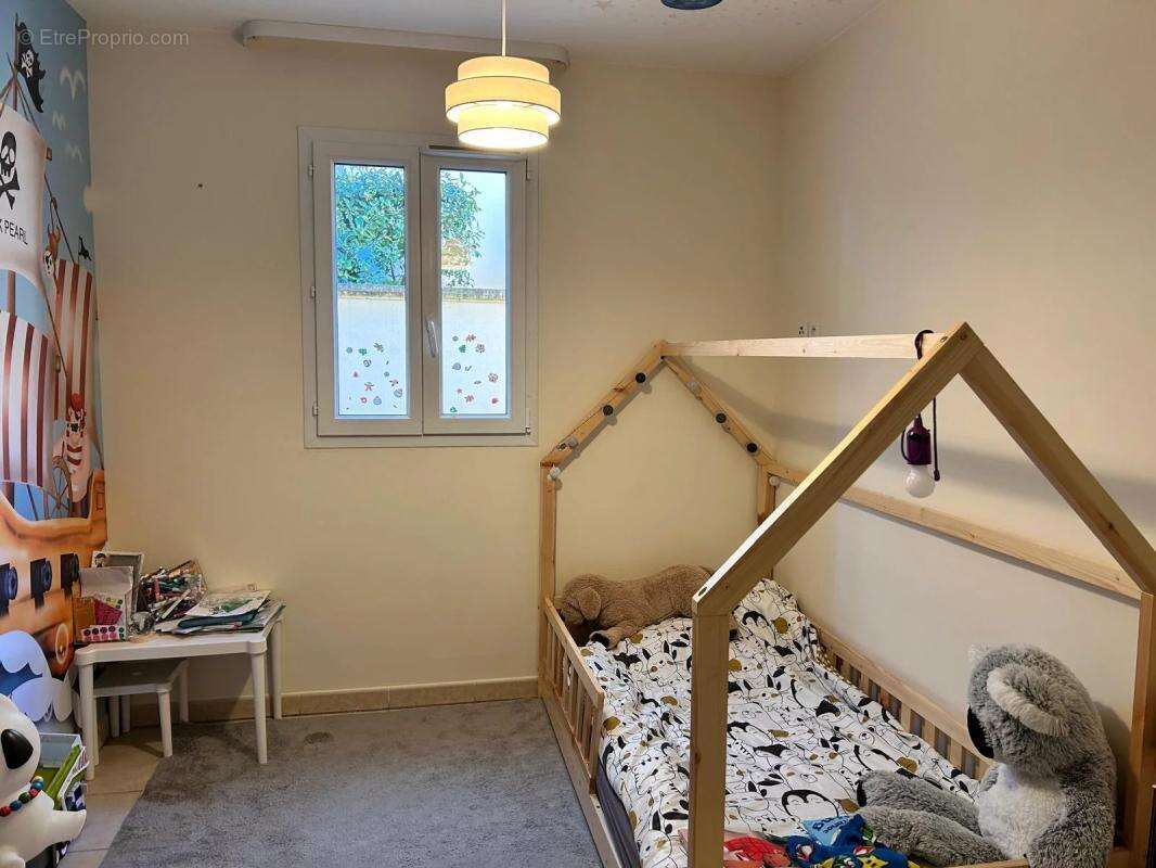 Appartement à MALLEMORT