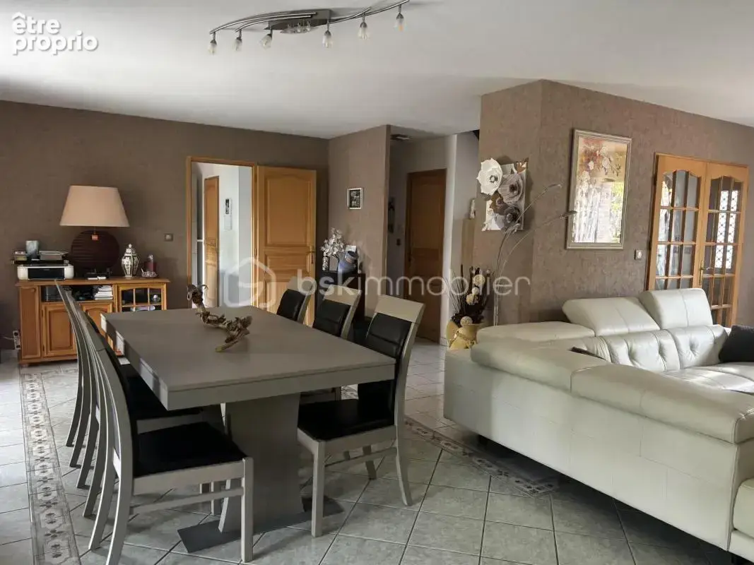 Maison individuelle 155 m² 6 pièces à Aubry-du-Hainaut - photo 5