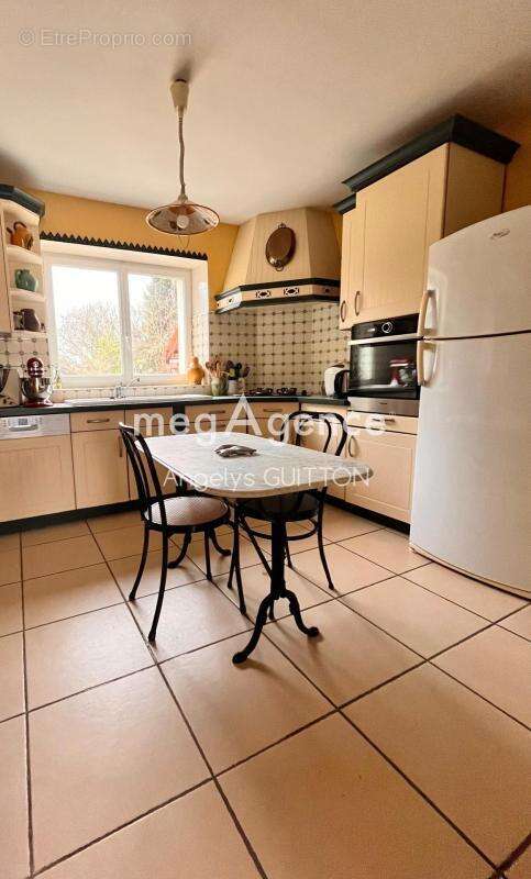 Maison à BEAUMONT-SUR-SARTHE