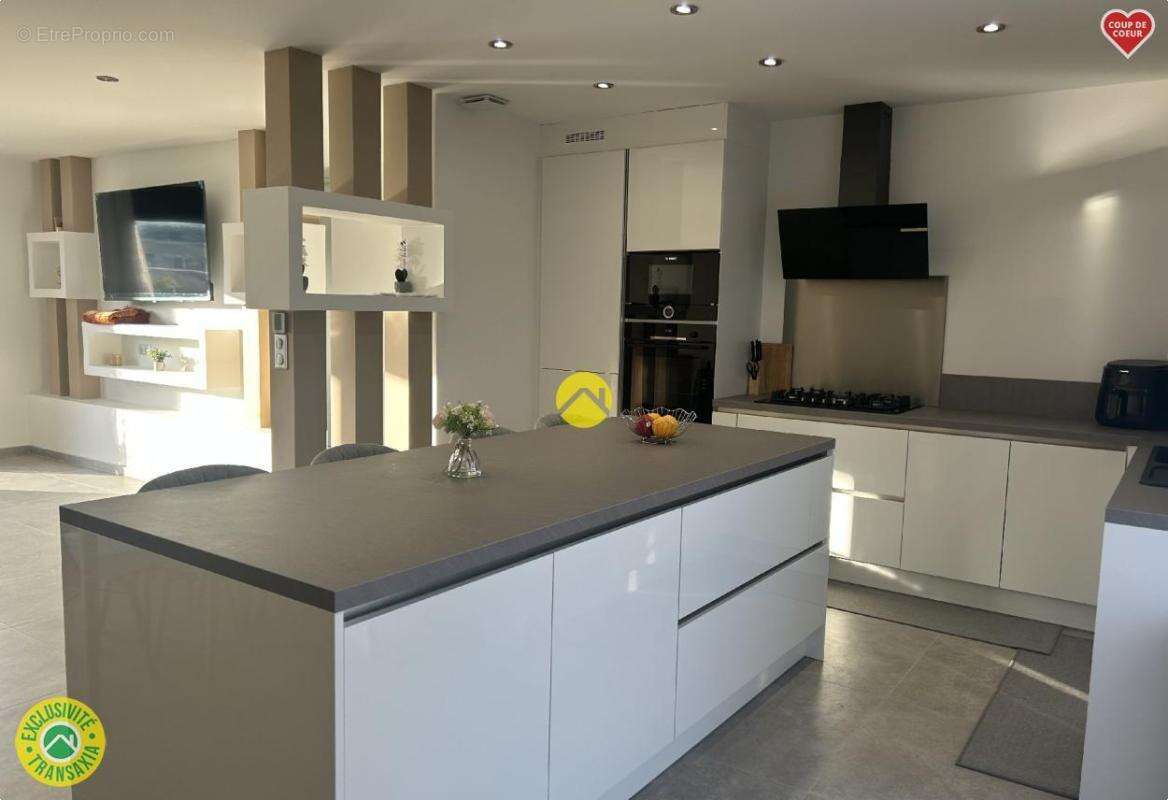 Maison à SAINT-VALERIEN