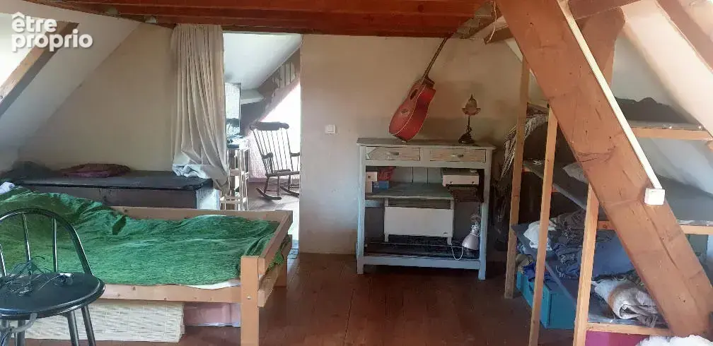 A 5km des commodités, Maison XIX ème typiquement Quercynoise en pierre sur 400m2 de jardin - photo 9