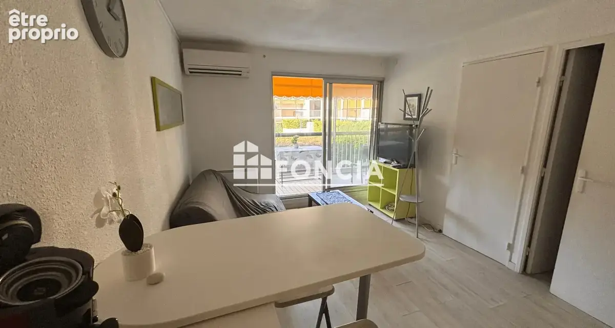 Le Ponant : Lumineux studio cabine entièrement rénové et climatisé dans résidence avec piscine - Cabine 2 couchages indépendante - photo 6