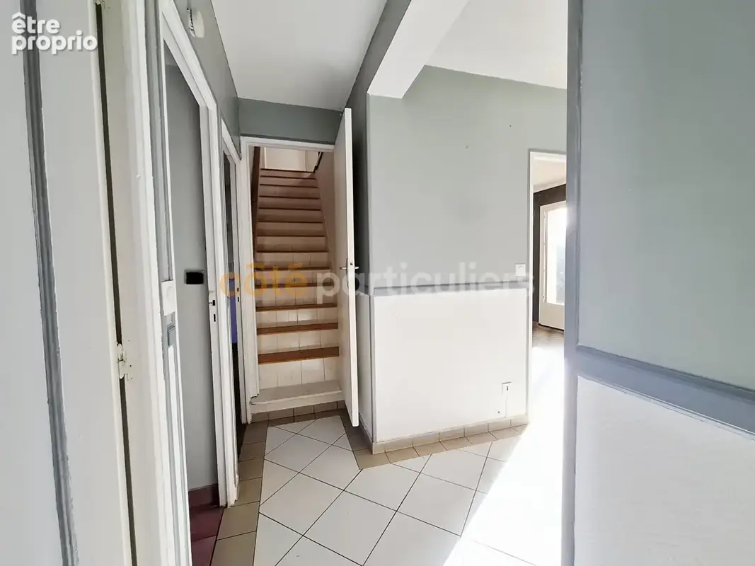 Maison familiale 110 m², 3 Chambres, 527 m² de terrain à Ponts - photo 5