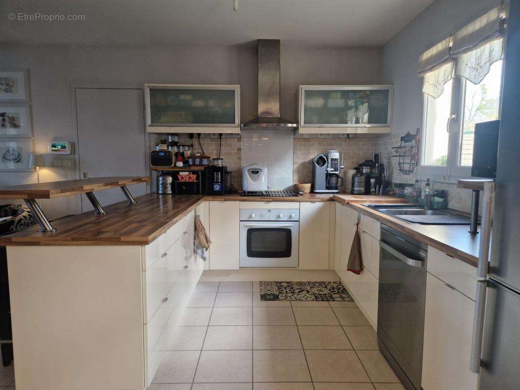 Maison à NUILLE-LE-JALAIS