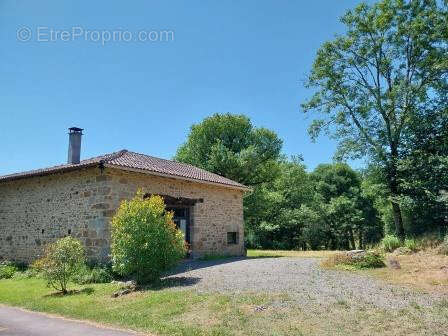 Maison à GENOUILLAC