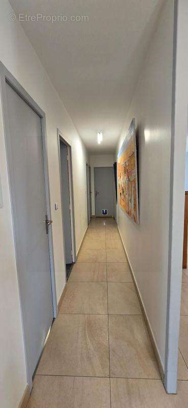 Chartres – pavillon familial 7 pièces – 4 chambres – grand séjour – jardin et garage - photo 10