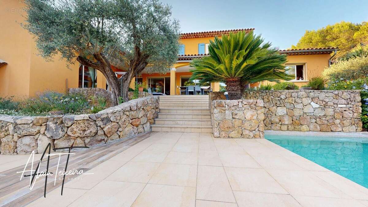 Photo 4 - Maison à LORGUES