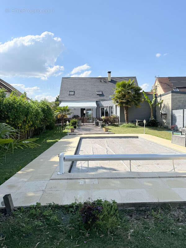 Maison à SAINTE-JAMME-SUR-SARTHE