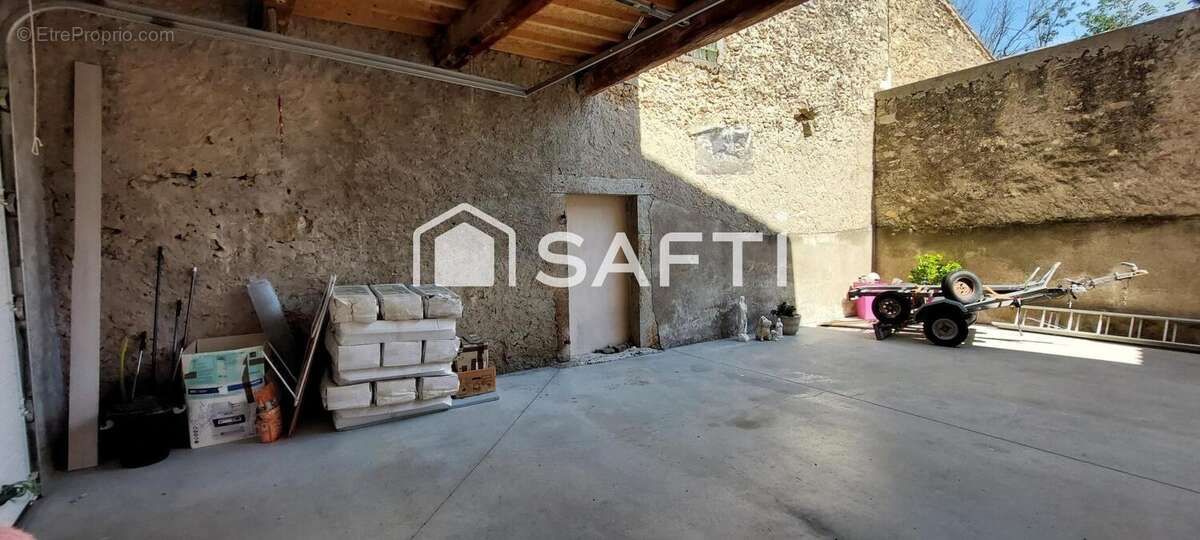 Photo 2 - Maison à FABREZAN