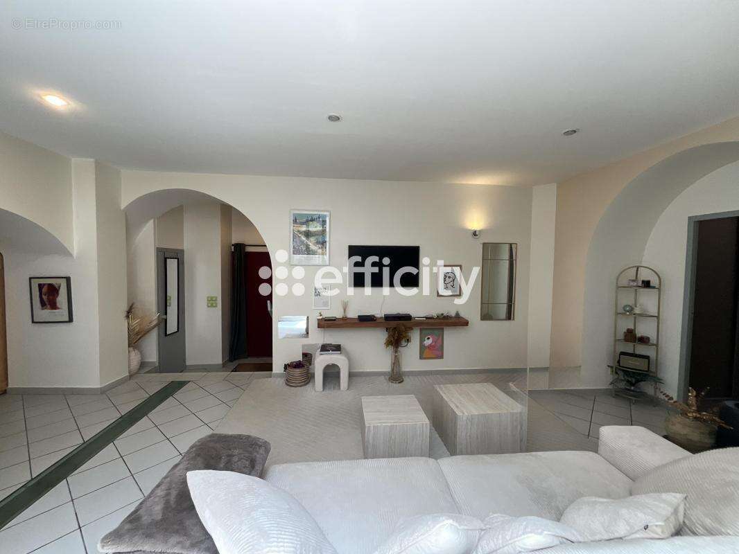Appartement à PRIVAS