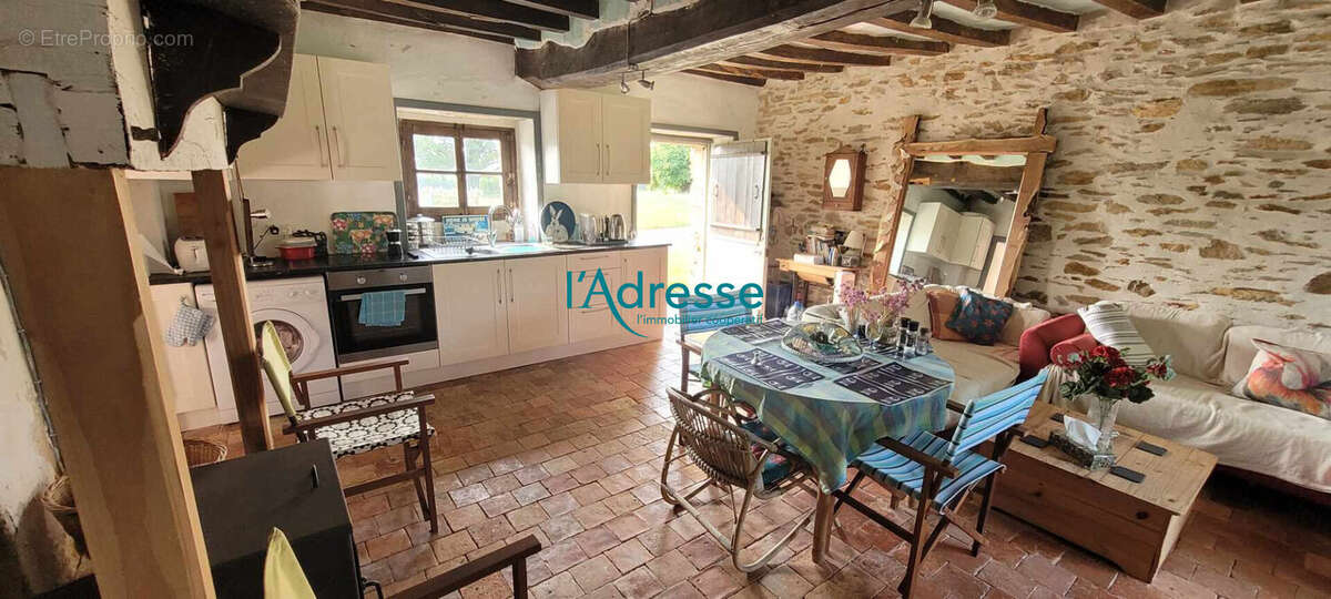 Maison à JUIGNE-DES-MOUTIERS