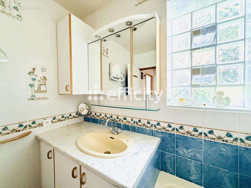 Maison 150 m² à Chatillon  - photo 24