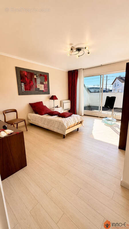 Maison 145 m² à Tremblay-En-France  - photo 5