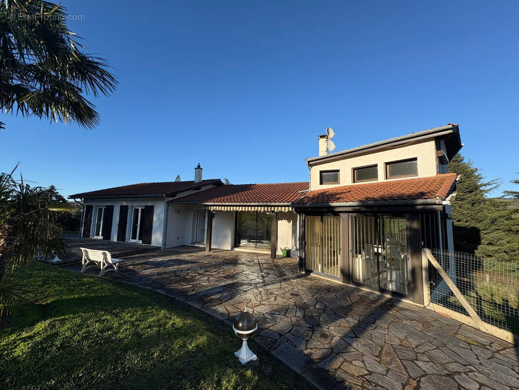 Maison à SAINT-AMANS-SOULT