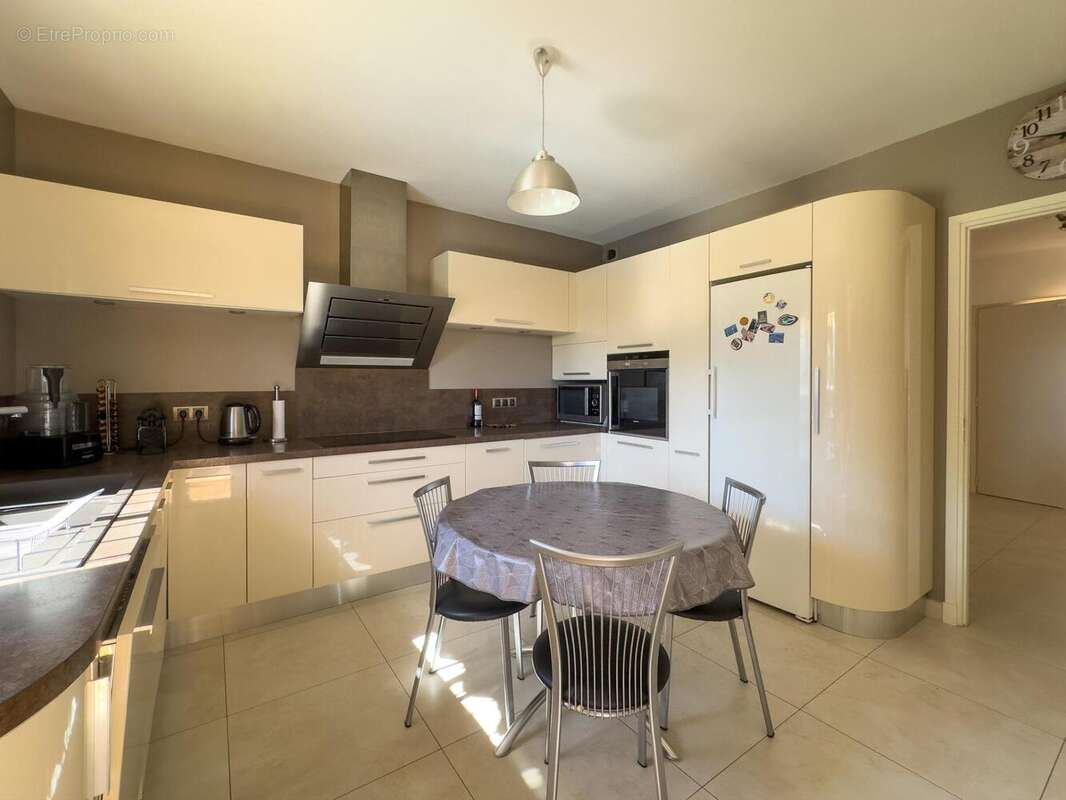 Photo 6 - Maison à SAINT-LAURENT-DU-VAR