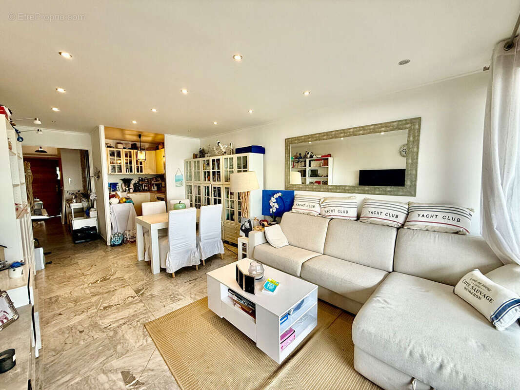 Appartement à ROQUEBRUNE-CAP-MARTIN