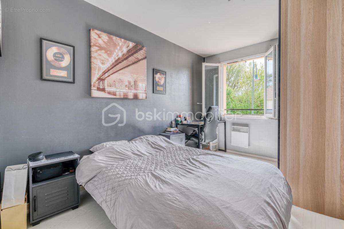 Maison à CLAYE-SOUILLY