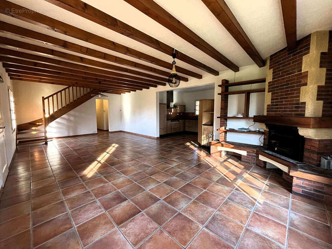 Maison à LA CHAUSSAIRE