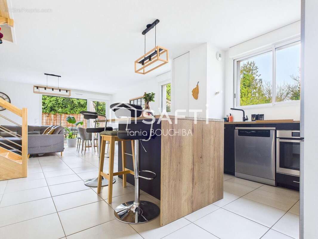 Photo 2 - Maison à VILLENAVE-D'ORNON