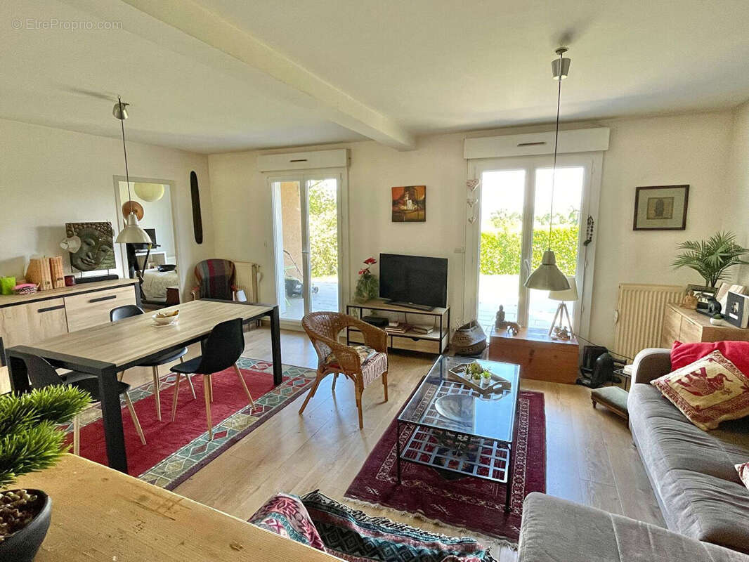 Maison à L'ISLE-D'ABEAU