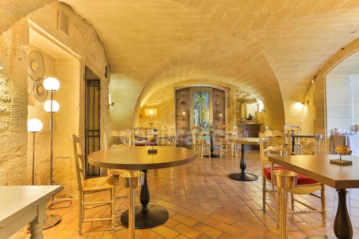 Exceptionnelle demeure de caractère du XVIIᵉ siècle entre Uzès et le Pont du Gard - photo 9
