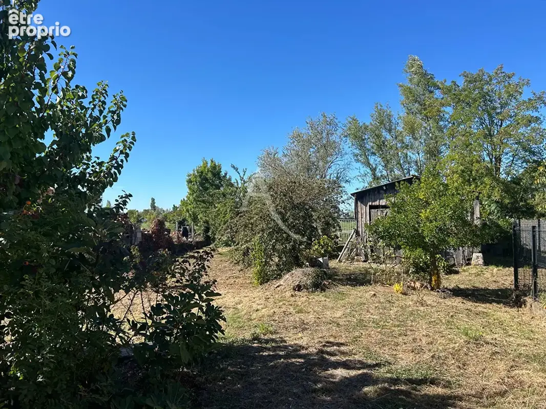 Charmante maison en pierre avec garage et terrain constructible - Proche La Rochelle. - photo 12