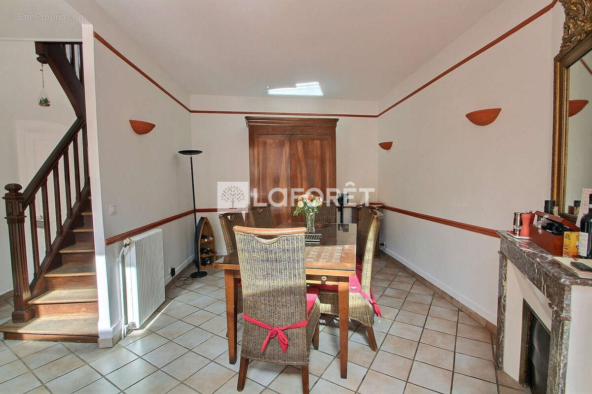 Maison à NANTERRE