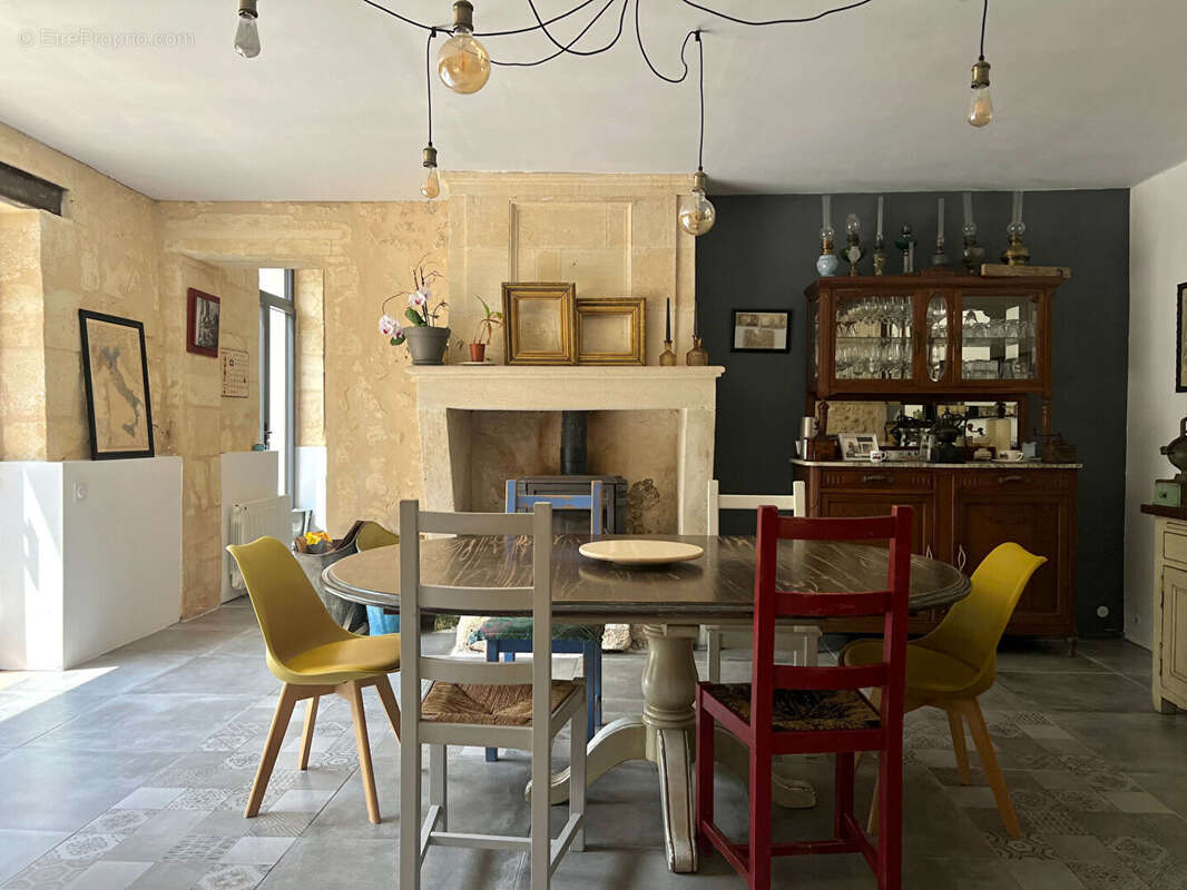 Grande maison familiale en pierre - photo 7