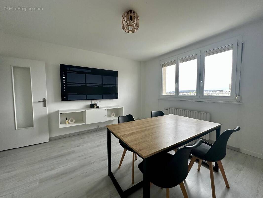 Photo 1 - Appartement à REIMS