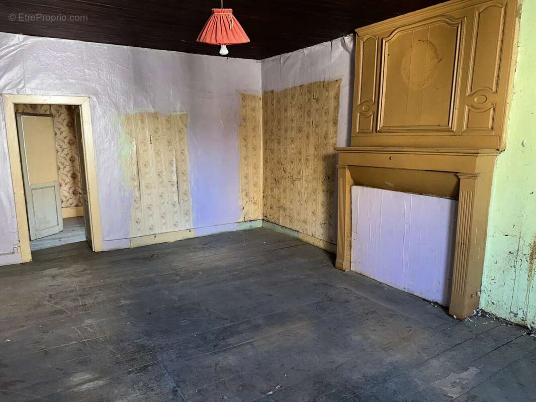 Maison à SAINT-MAURICE-LA-CLOUERE