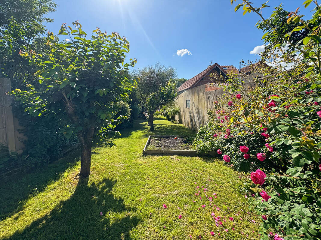 Maison à ROSNY-SOUS-BOIS