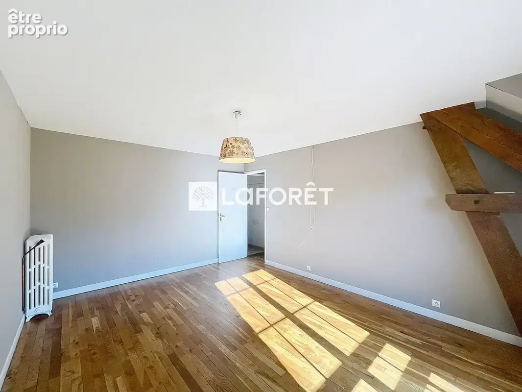 Maison en pierre 8 pièces 184 m² - photo 13