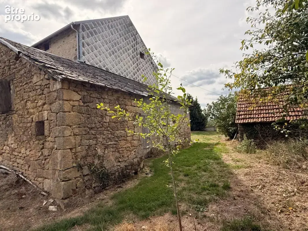 EN EXCLUSIVITE ! Propriété 2 maisons + dépendances sur 4700 m2 de terrain (ou 1ha8 si nécessaire) 88 000 € - photo 29