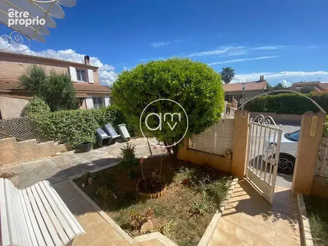 Hyères Maison 4 Pièces avec garage - photo 2