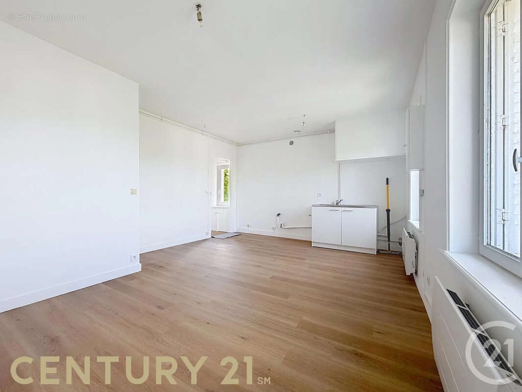 Appartement à NEUVILLE-SUR-SAONE
