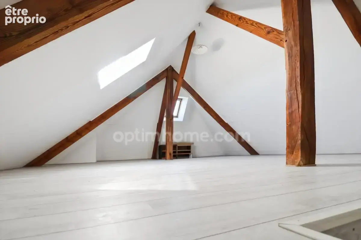 Maison de Charme et de Caractère -175 m² environ - 10 pièces - 7 chambres - Terrain 1450 m² environ - SAINT SULPICE LES FEUILLES - photo 11
