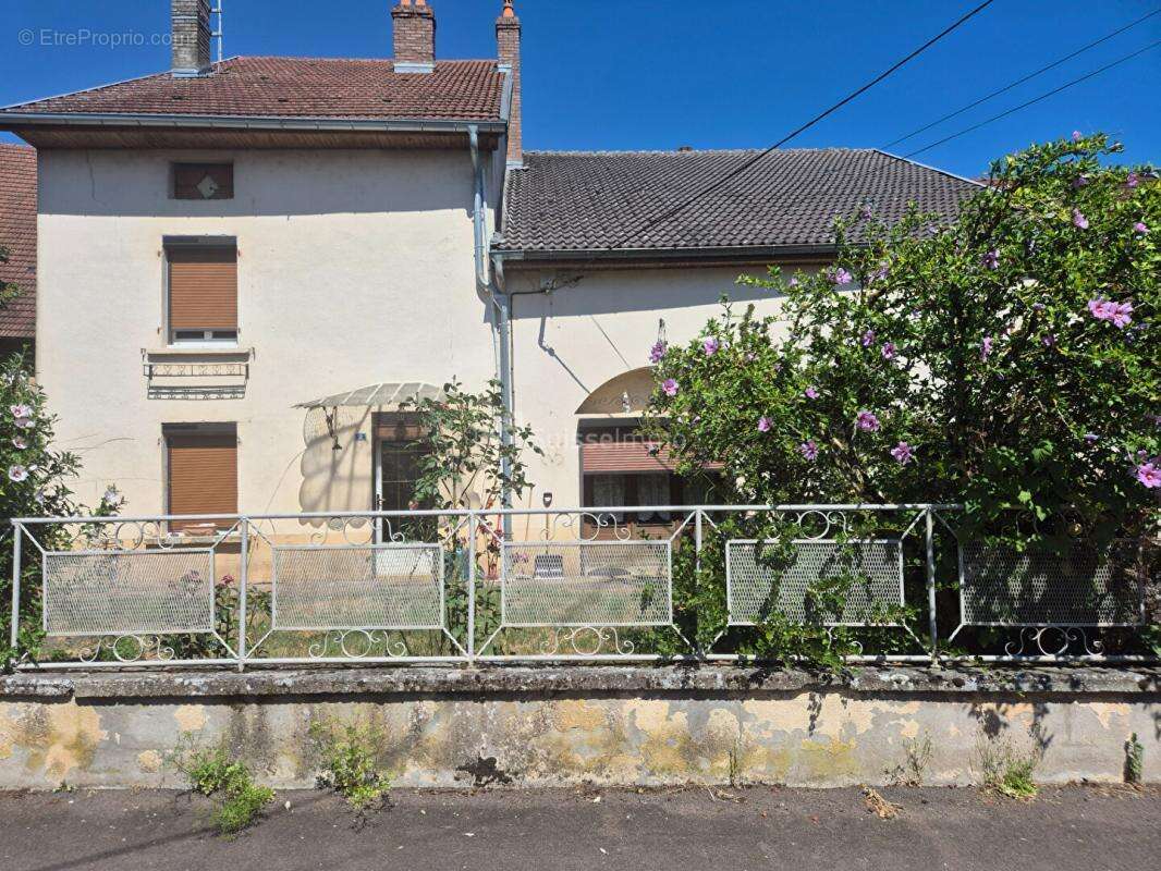 Maison de village T.5 143 m2 sur 350 m2 de Terrain - photo 8
