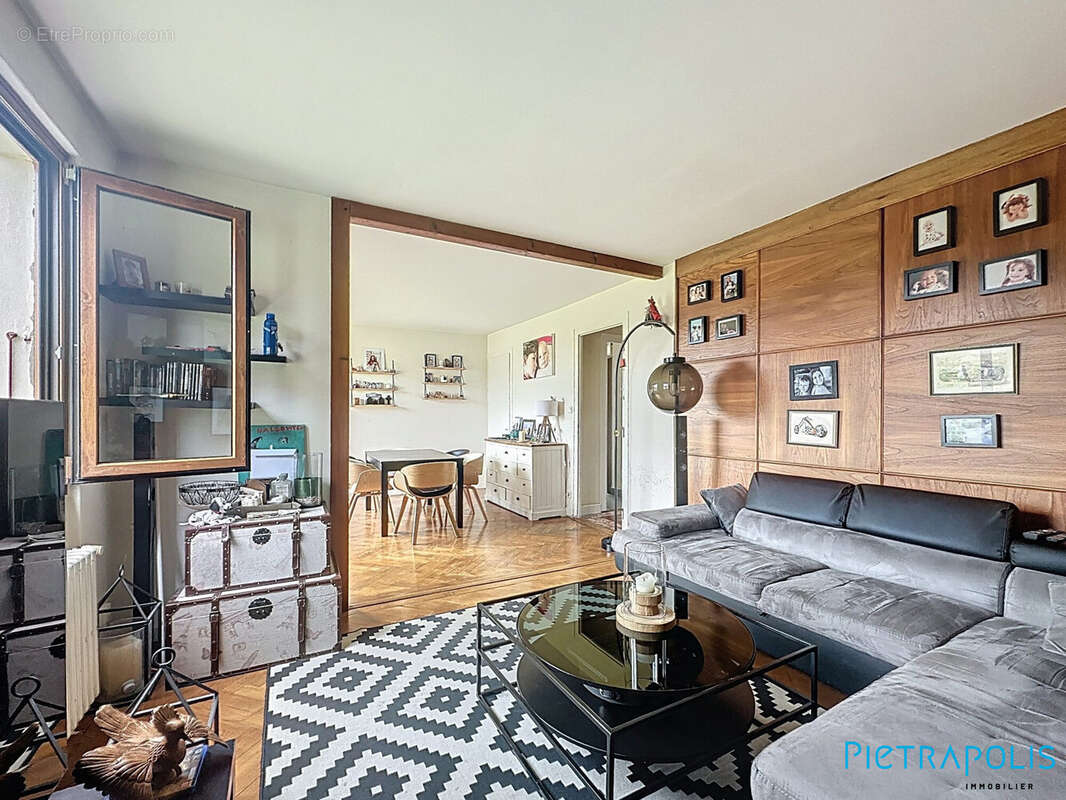 Maison à DIVONNE-LES-BAINS