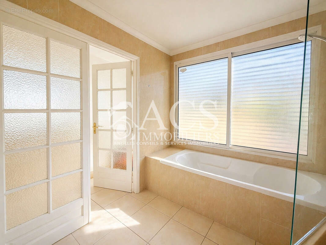 Appartement à SCHOELCHER