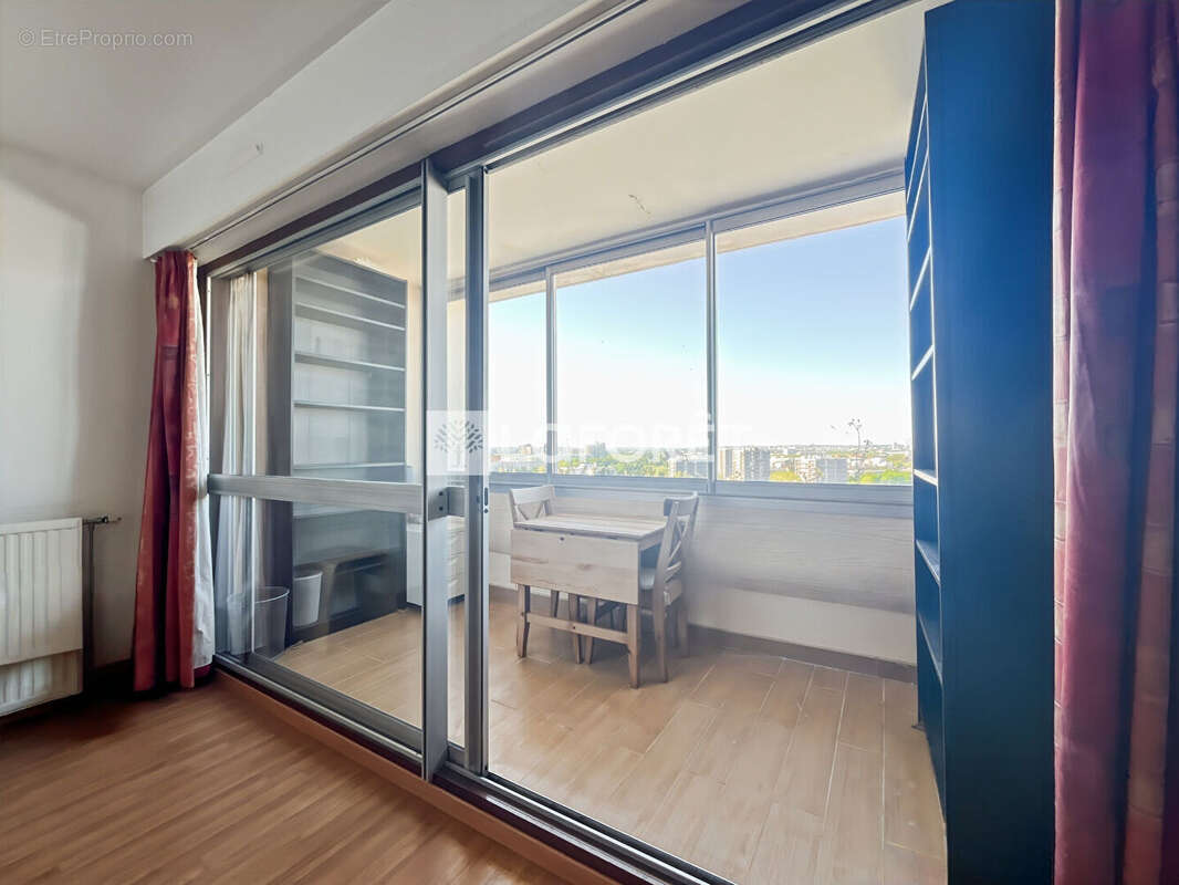 Appartement à MAISONS-ALFORT